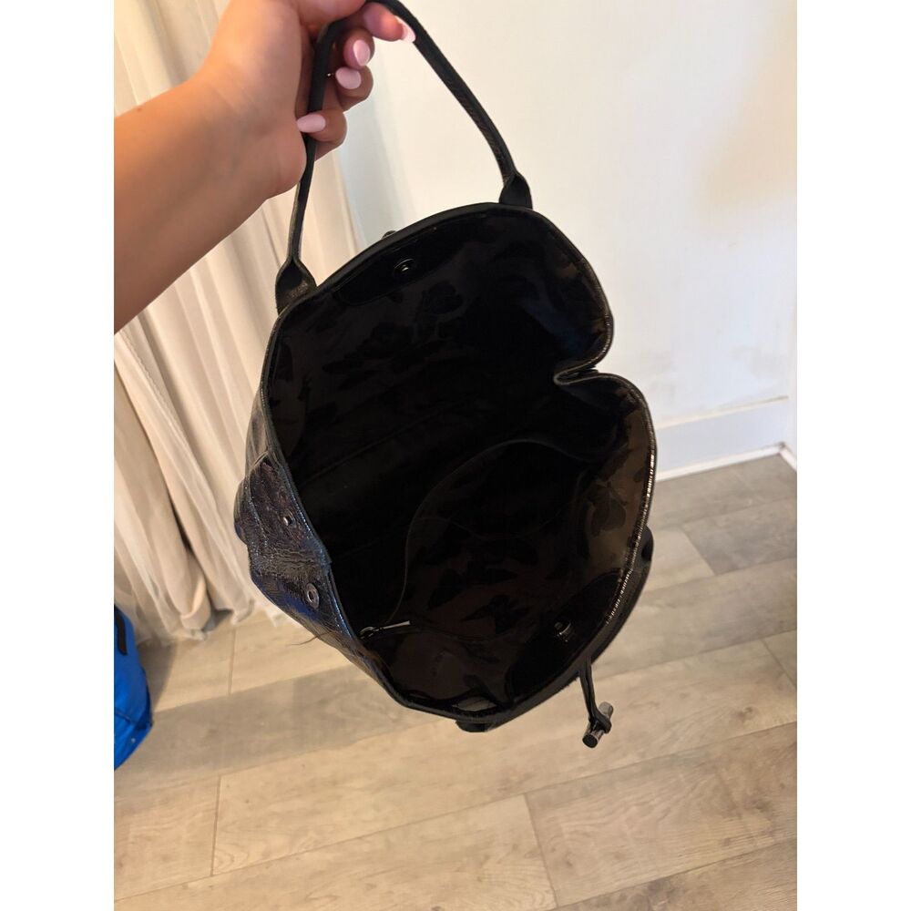 Longchamp Roseau Black Patent Leather Handbag - Picture 4 of 5